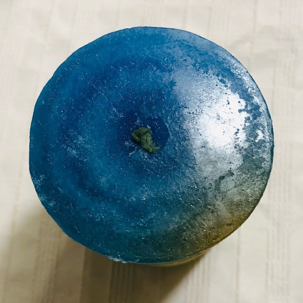Handcrafted Timber Scented Candle (Blue/Green/Yellow) - Picture 6 of 6